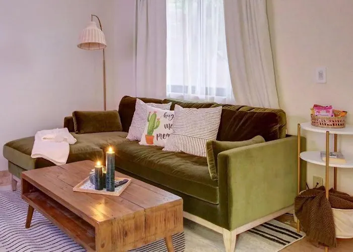 A Cozy Casita In Moon Valley-phoenix With Patio & Bbq *